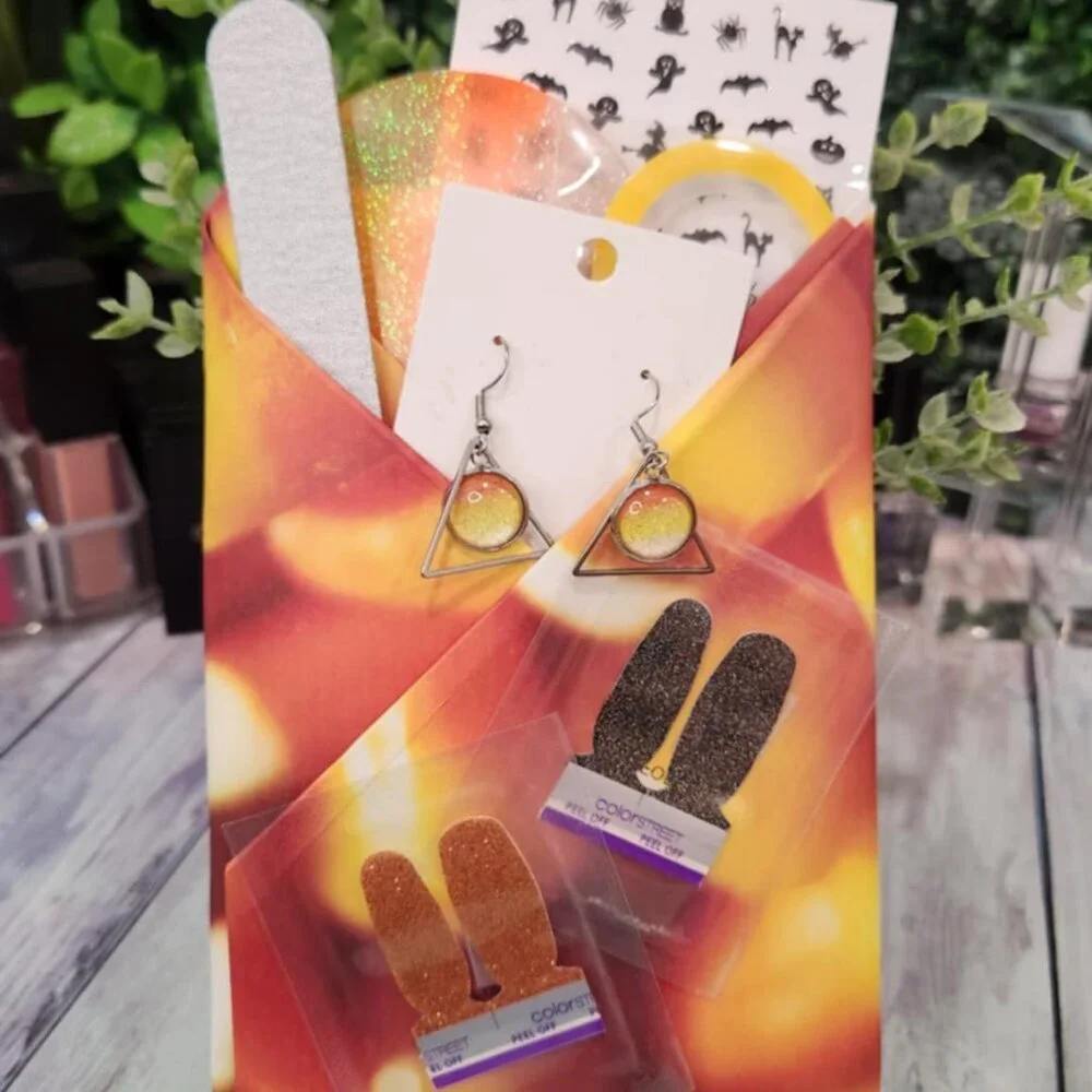 Blind Date with a Mani Bundle- Halloween